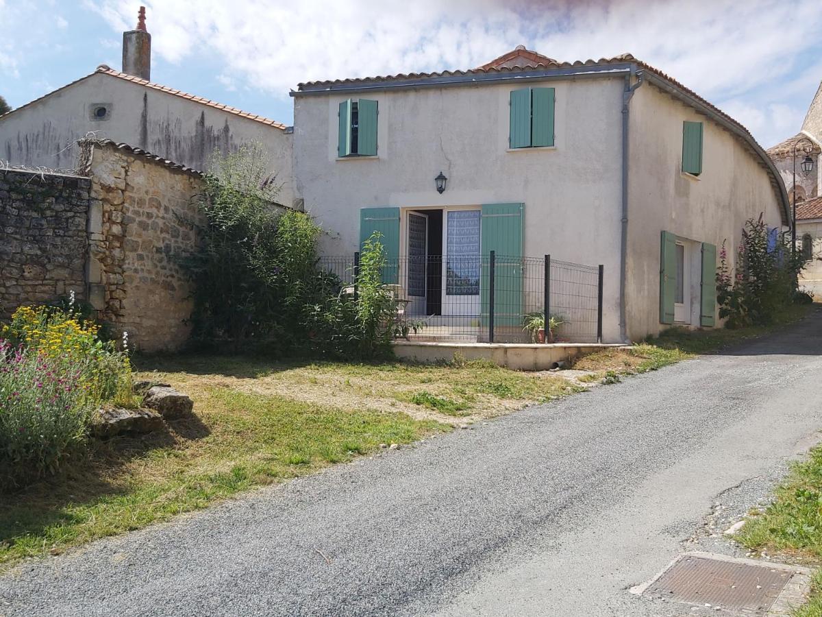 Jonzac-gite-lepuits Clion (Charente-Maritime)