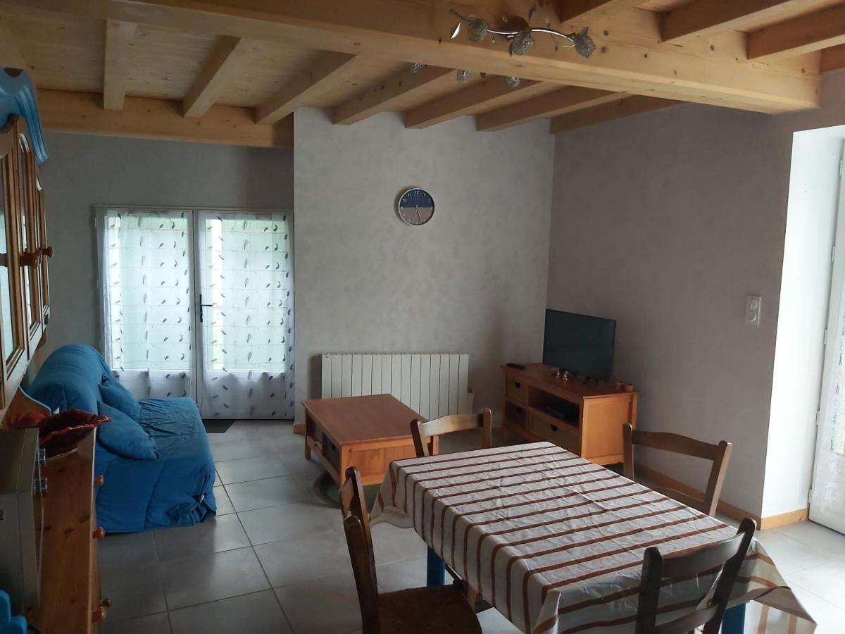 Jonzac-gite-lepuits * Clion (Charente-Maritime)